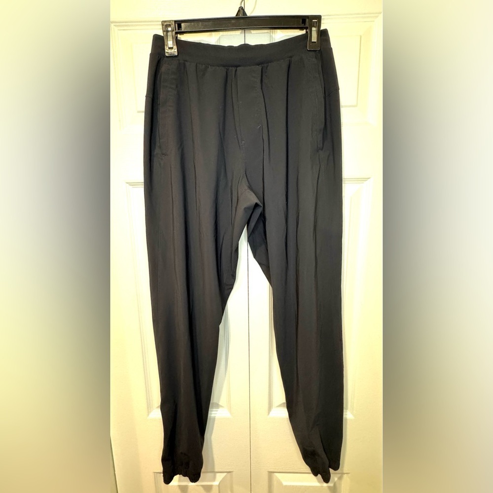 Lululemon Dance Studio Pant II – Black – Size Small EUC